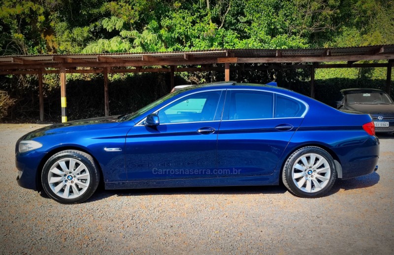 535I 3.0 SEDAN 6 CILINDROS 24V TURBO GASOLINA 4P AUTOMÁTICO - 2011 - FARROUPILHA