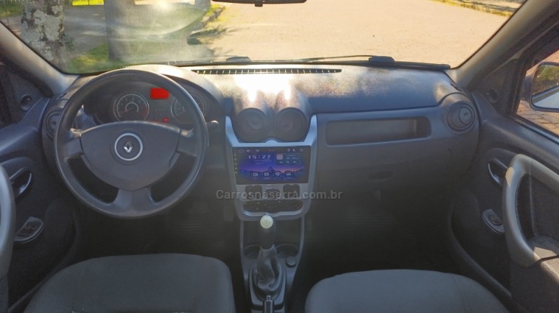 LOGAN 1.0 AUTHENTIQUE 12V FLEX 4P MANUAL - 2011 - CAXIAS DO SUL