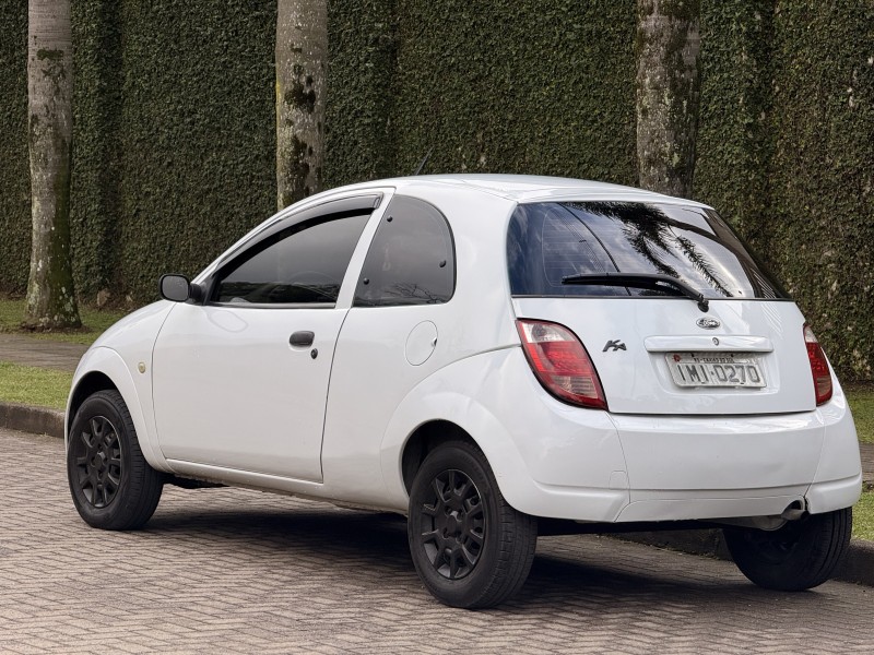 KA 1.0 I 8V GASOLINA 2P MANUAL - 2005 - CAXIAS DO SUL
