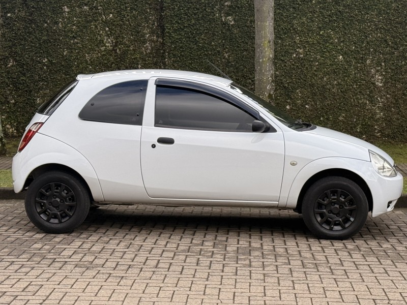 KA 1.0 I 8V GASOLINA 2P MANUAL - 2005 - CAXIAS DO SUL