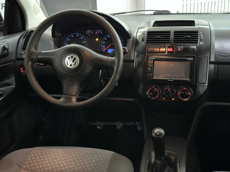 POLO 1.6 MI SÉRIE OURO 8V FLEX 4P MANUAL - 2006 - NOVO HAMBURGO