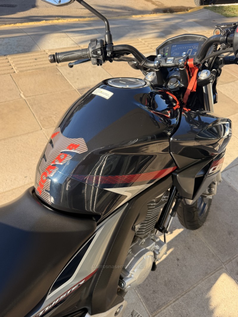CB 250F TWISTER CBS - 2018 - FARROUPILHA