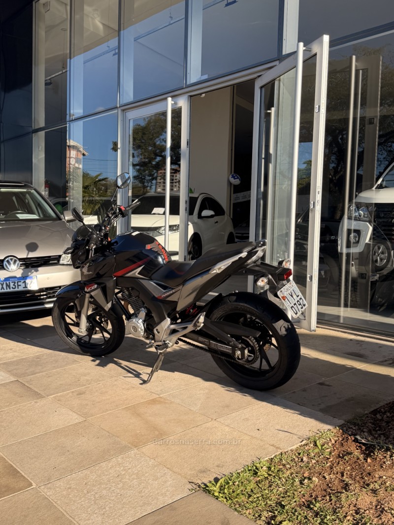 CB 250F TWISTER CBS - 2018 - FARROUPILHA