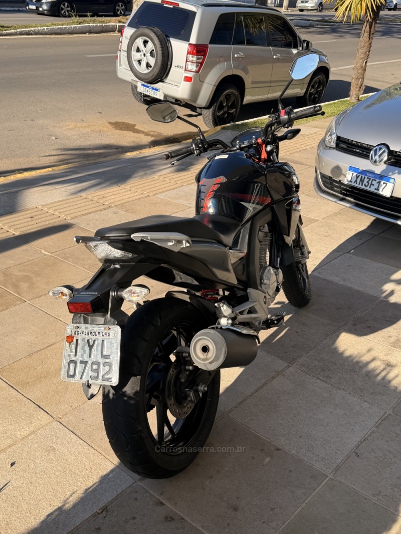 CB 250F TWISTER CBS - 2018 - FARROUPILHA