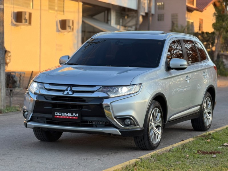 OUTLANDER 2.0 COMFORT 16V GASOLINA 4P AUTOMÁTICO - 2018 - DOIS IRMãOS