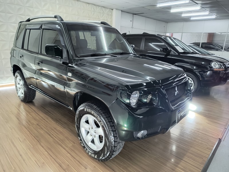 PAJERO TR4 2.0 4X4 16V 133CV FLEX 4P MANUAL - 2008 - CAXIAS DO SUL