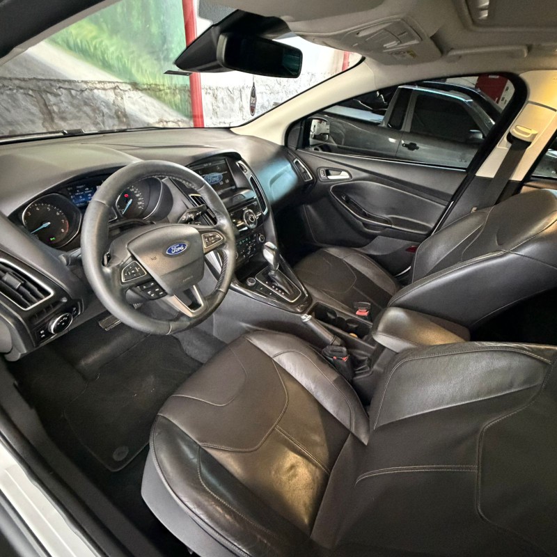 FOCUS 2.0 TITANIUM PLUS HATCH 16V FLEX 4P AUTO - 2016 - CAXIAS DO SUL