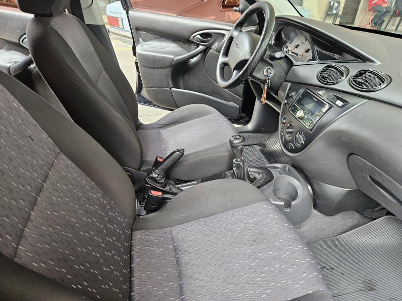 FOCUS 1.6 8V GASOLINA 4P MANUAL - 2005 - CAXIAS DO SUL