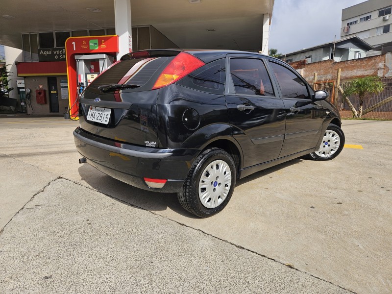 FOCUS 1.6 8V GASOLINA 4P MANUAL - 2005 - CAXIAS DO SUL