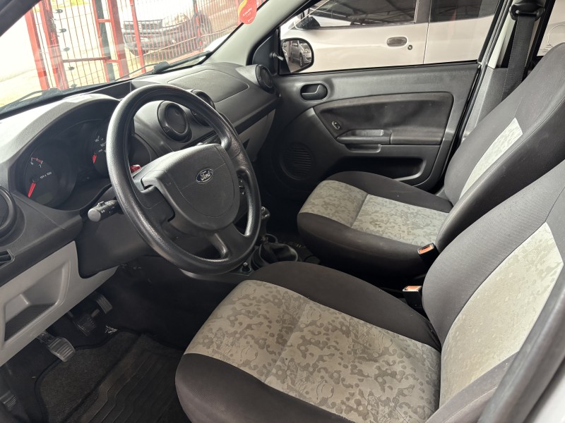 FIESTA 1.6 MPI FIRST SEDAN 8V FLEX 4P MANUAL - 2008 - CAXIAS DO SUL
