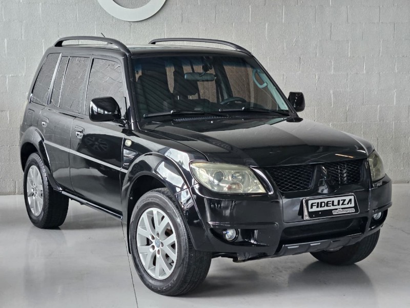 PAJERO TR4 2.0 4X2 16V 140CV FLEX 4P AUTOMÁTICO - 2013 - FARROUPILHA