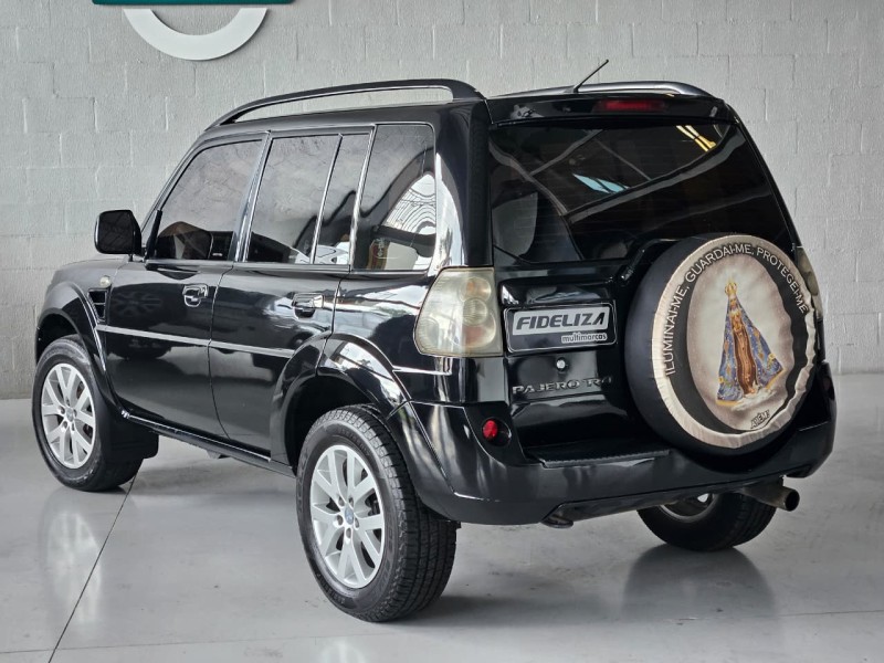 PAJERO TR4 2.0 4X2 16V 140CV FLEX 4P AUTOMÁTICO - 2013 - FARROUPILHA