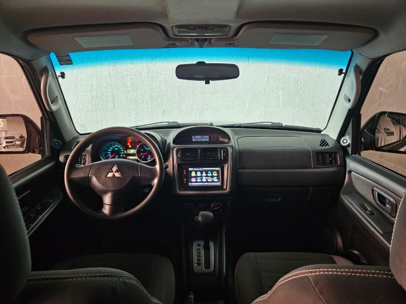 PAJERO TR4 2.0 4X2 16V 140CV FLEX 4P AUTOMÁTICO - 2013 - FARROUPILHA