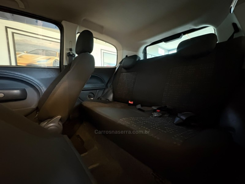 UNO 1.0 EVO VIVACE 8V FLEX 2P MANUAL - 2014 - CAMPO BOM