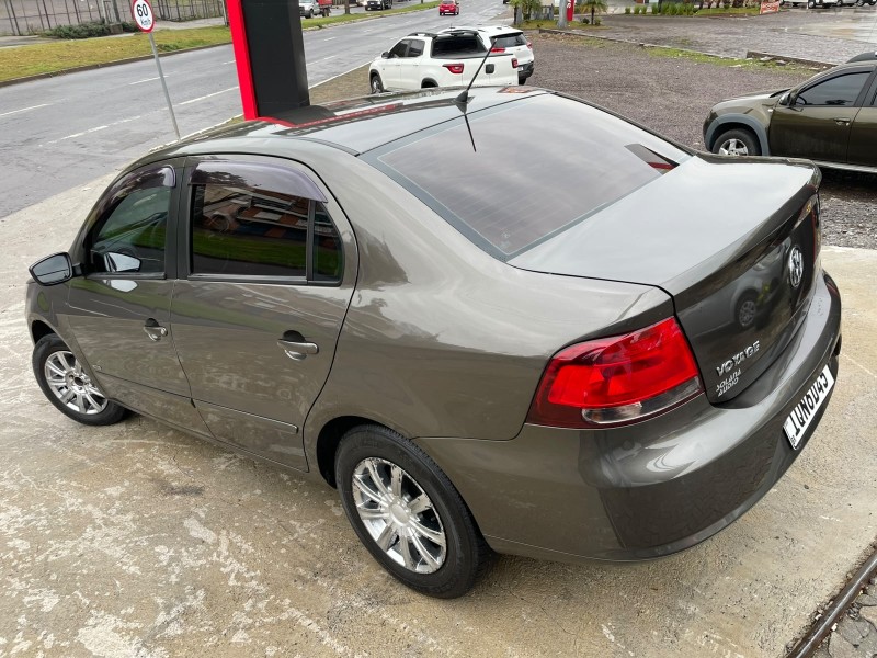 VOYAGE 1.0 MI TRENDLINE 8V FLEX 4P MANUAL - 2010 - CAXIAS DO SUL