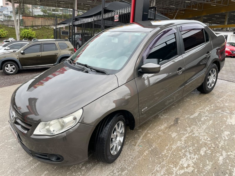 VOYAGE 1.0 MI TRENDLINE 8V FLEX 4P MANUAL - 2010 - CAXIAS DO SUL