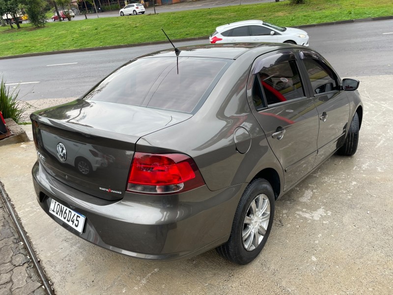 VOYAGE 1.0 MI TRENDLINE 8V FLEX 4P MANUAL - 2010 - CAXIAS DO SUL