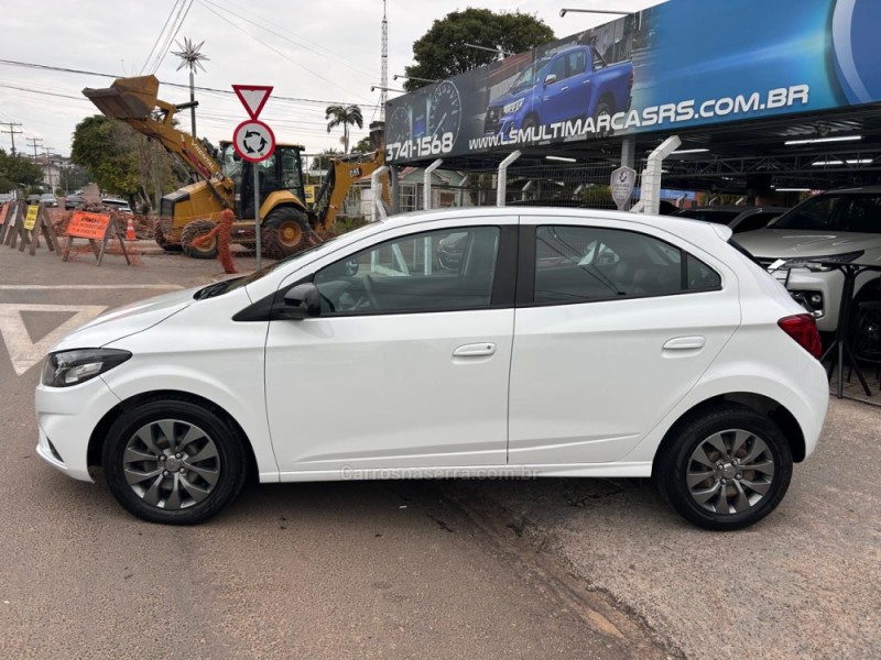 ONIX 1.0 JOY PLUS BLACK 8V FLEX 4P MANUAL - 2021 - VENâNCIO AIRES