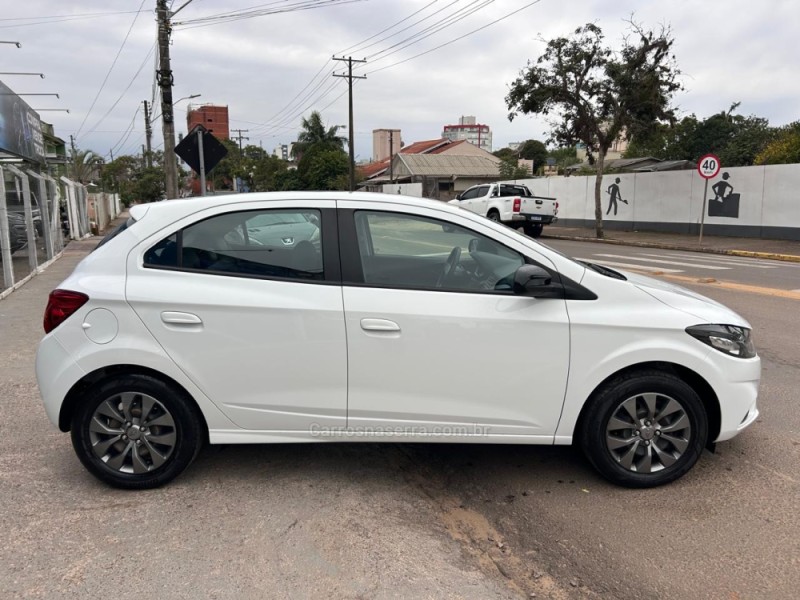 ONIX 1.0 JOY PLUS BLACK 8V FLEX 4P MANUAL - 2021 - VENâNCIO AIRES