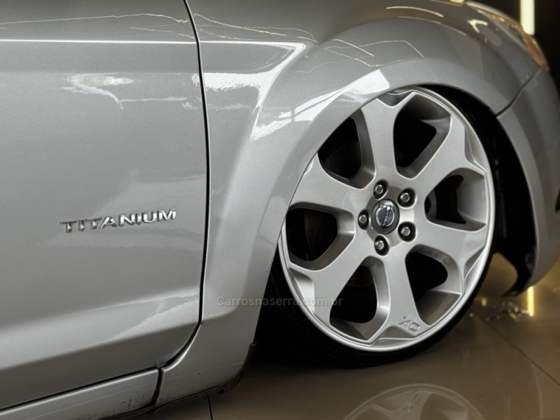 FOCUS 2.0 TITANIUM HATCH 16V FLEX 4P MANUAL - 2012 - DOIS IRMãOS