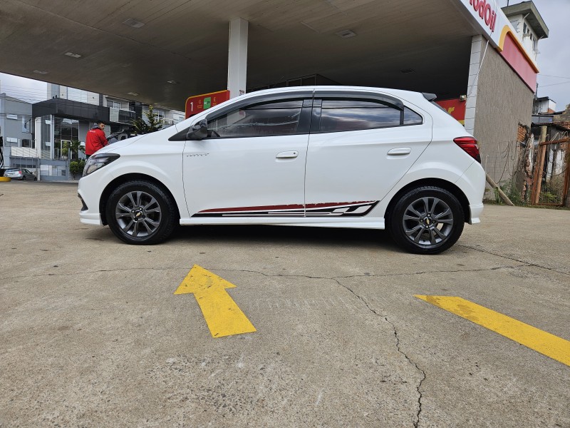 ONIX 1.4 MPFI EFFECT 8V FLEX 4P MANUAL - 2016 - CAXIAS DO SUL