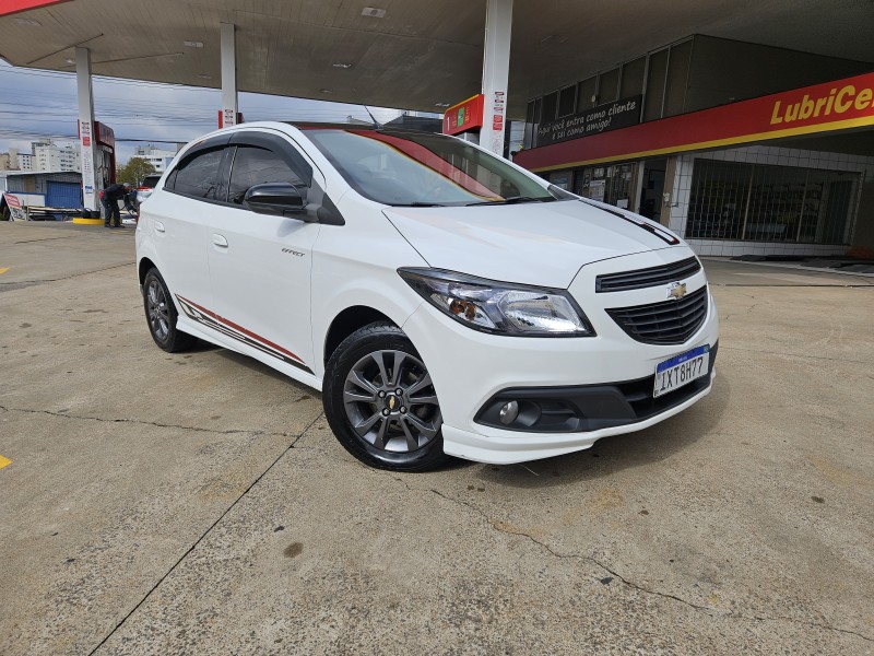 ONIX 1.4 MPFI EFFECT 8V FLEX 4P MANUAL - 2016 - CAXIAS DO SUL