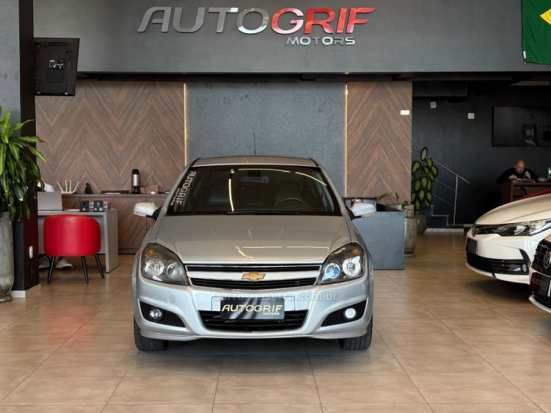 VECTRA 2.0 SFI GT-X HATCH 8V FLEX 4P MANUAL - 2009 - CAMPO BOM