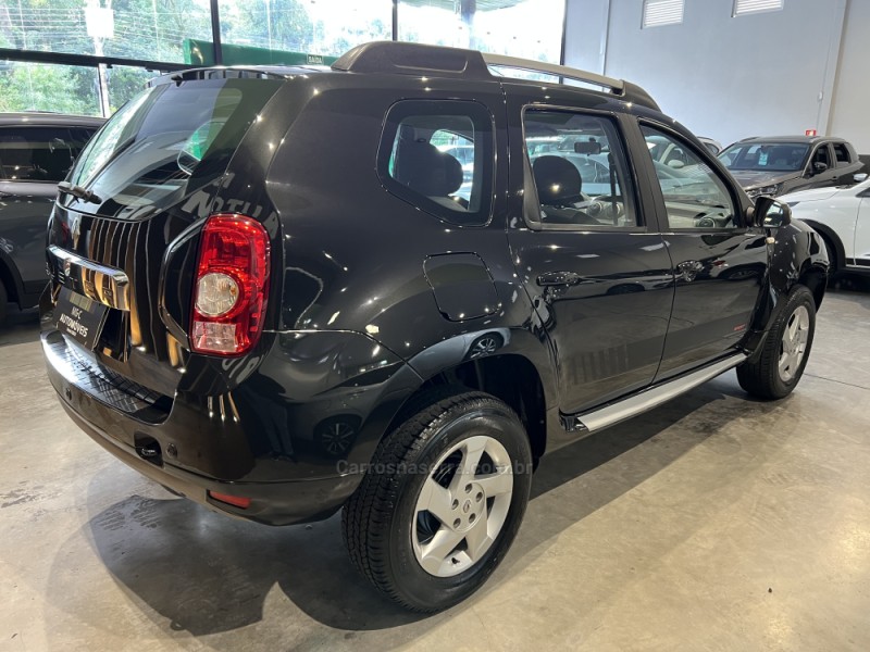 DUSTER 1.6 DYNAMIQUE 4X2 16V FLEX 4P MANUAL - 2015 - CAXIAS DO SUL