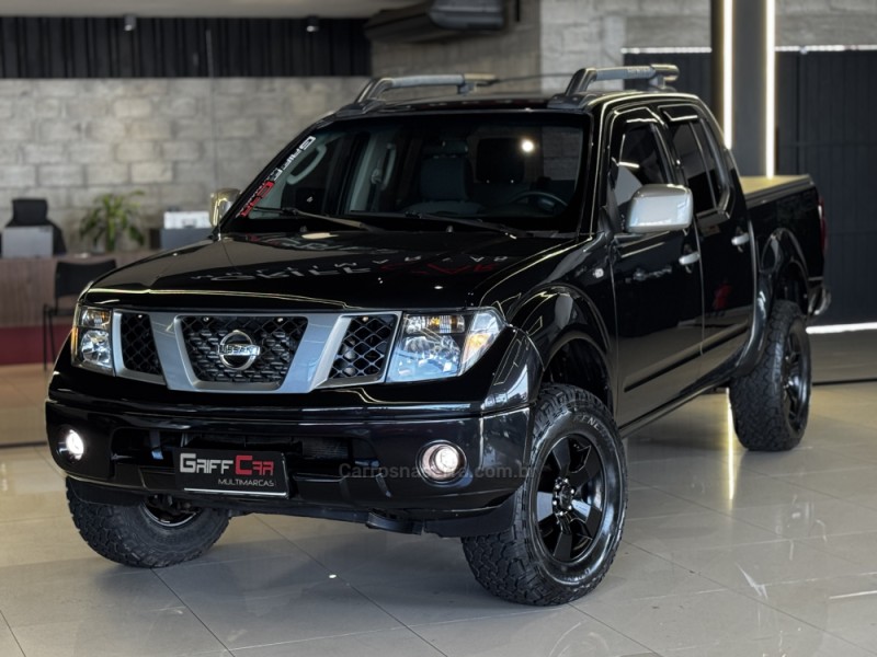 FRONTIER 2.5 SE ATTACK 4X4 CD TURBO ELETRONIC DIESEL 4P MANUAL - 2013 - DOIS IRMãOS