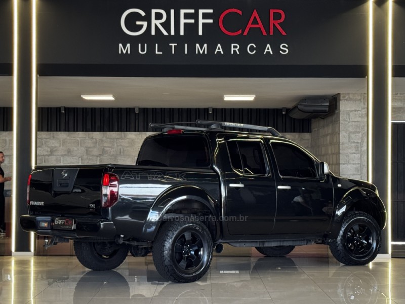 FRONTIER 2.5 SE ATTACK 4X4 CD TURBO ELETRONIC DIESEL 4P MANUAL - 2013 - DOIS IRMãOS