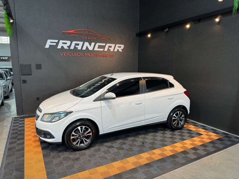 ONIX 1.4 MPFI LTZ 8V FLEX 4P MANUAL - 2014 - ANTôNIO PRADO
