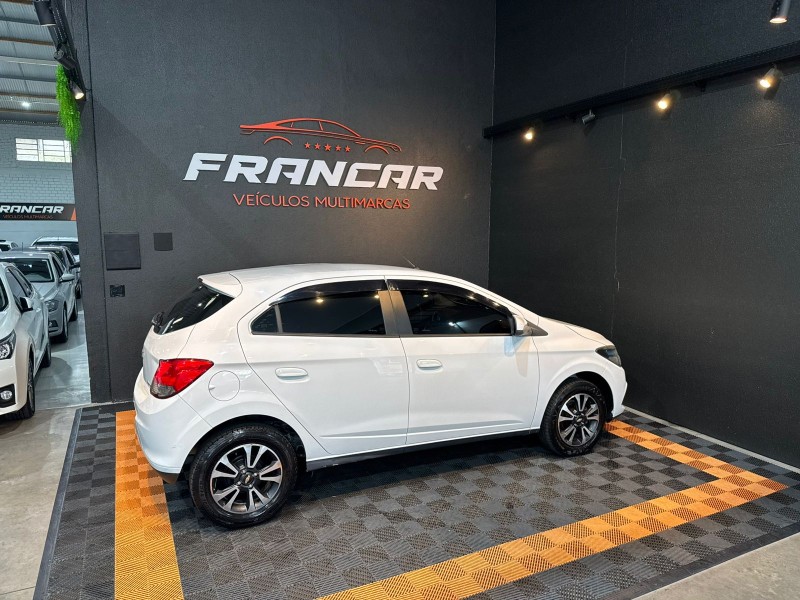ONIX 1.4 MPFI LTZ 8V FLEX 4P MANUAL - 2014 - ANTôNIO PRADO