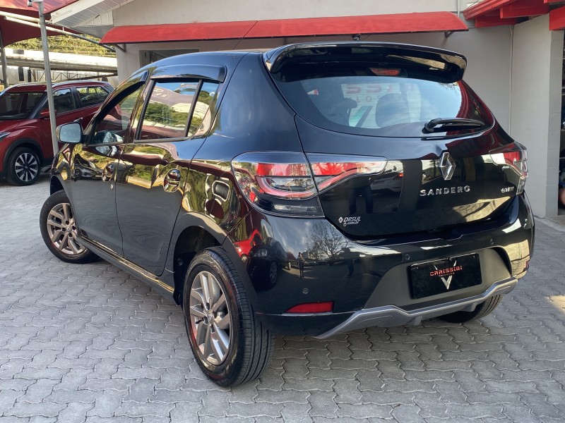 SANDERO 1.0 12V GT LINE LIMITED FLEX 4P MANUAL - 2022 - CARLOS BARBOSA