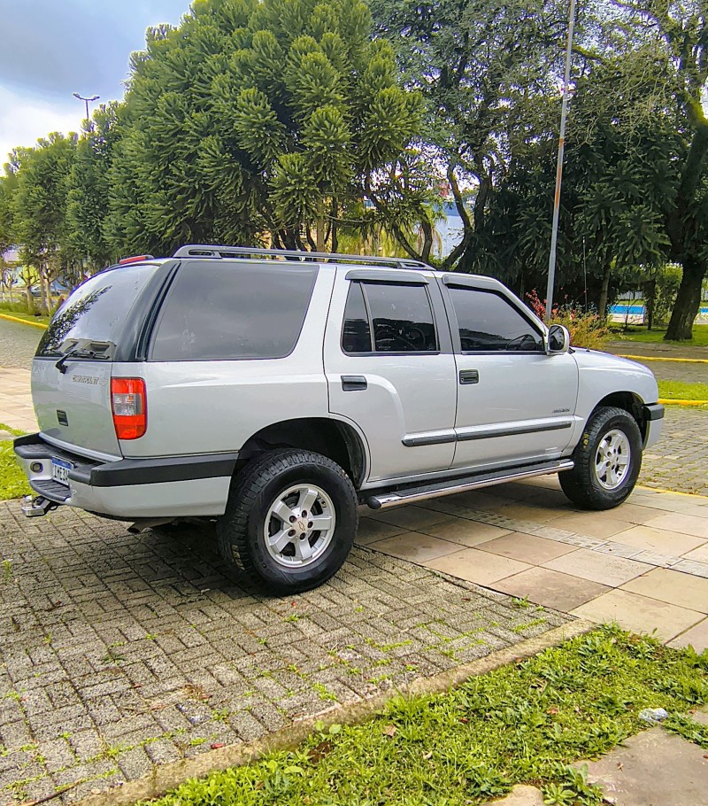 BLAZER 2.4 MPFI ADVANTAGE 4X2 8V GASOLINA 4P MANUAL - 2005 - FARROUPILHA