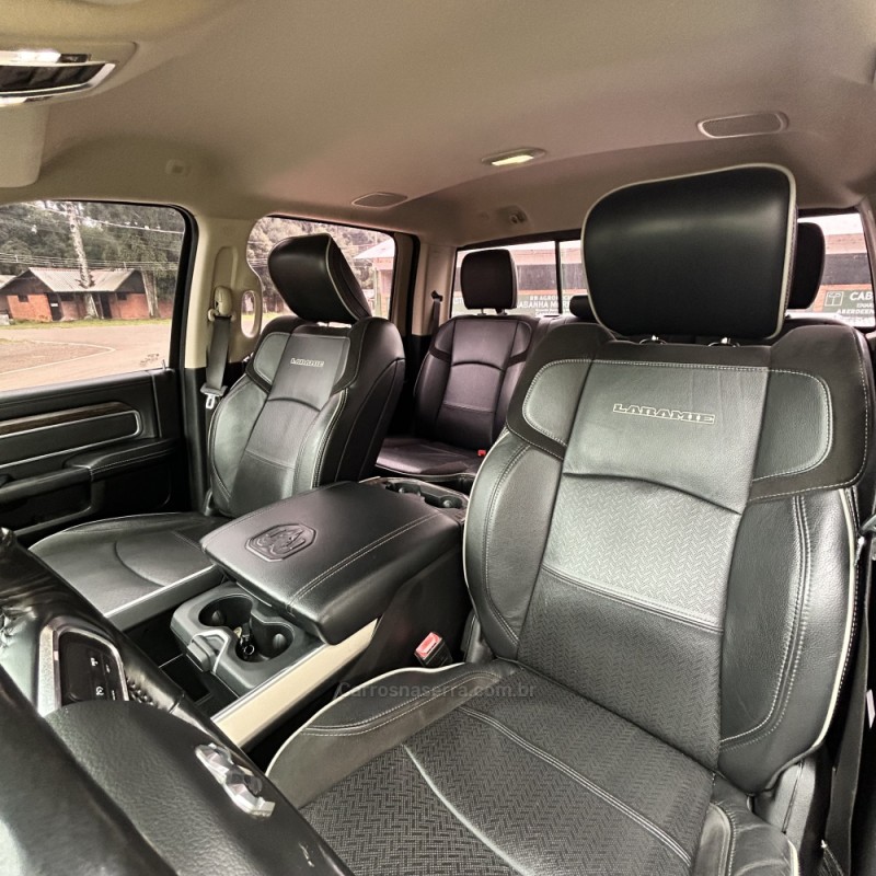 2500 LARAMIE 6.7 CD 4X4 TDI DIESEL 4P AUTOMÁTICA - 2020 - VACARIA