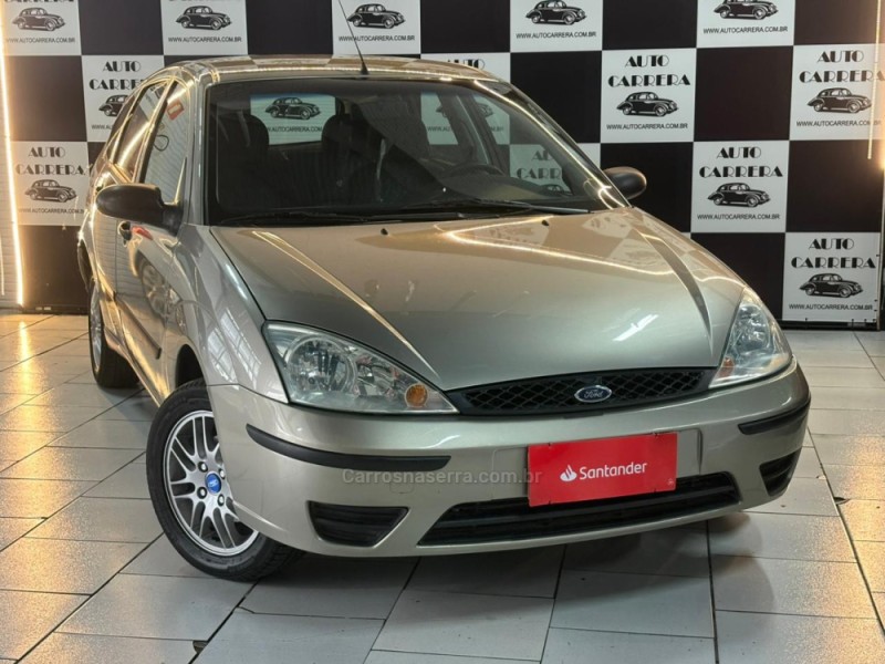 FOCUS 1.6 8V GASOLINA 4P MANUAL - 2006 - NOVO HAMBURGO