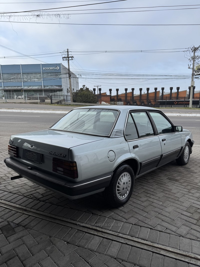 MONZA 2.0 EFI CLASS 8V GASOLINA 4P MANUAL - 1987 - CAXIAS DO SUL