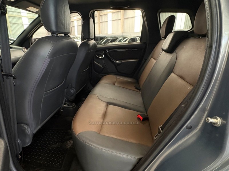 DUSTER 2.0 DYNAMIQUE 4X2 16V FLEX 4P AUTOMÁTICO - 2017 - BENTO GONçALVES