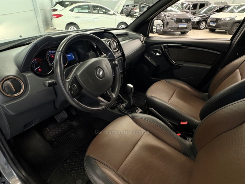 DUSTER 2.0 DYNAMIQUE 4X2 16V FLEX 4P AUTOMÁTICO - 2017 - BENTO GONçALVES