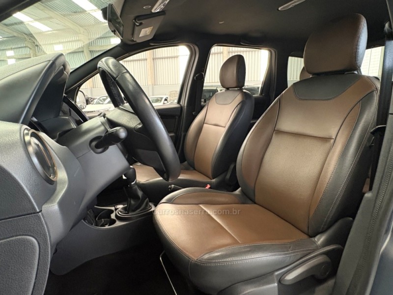 DUSTER 2.0 DYNAMIQUE 4X2 16V FLEX 4P AUTOMÁTICO - 2017 - BENTO GONçALVES