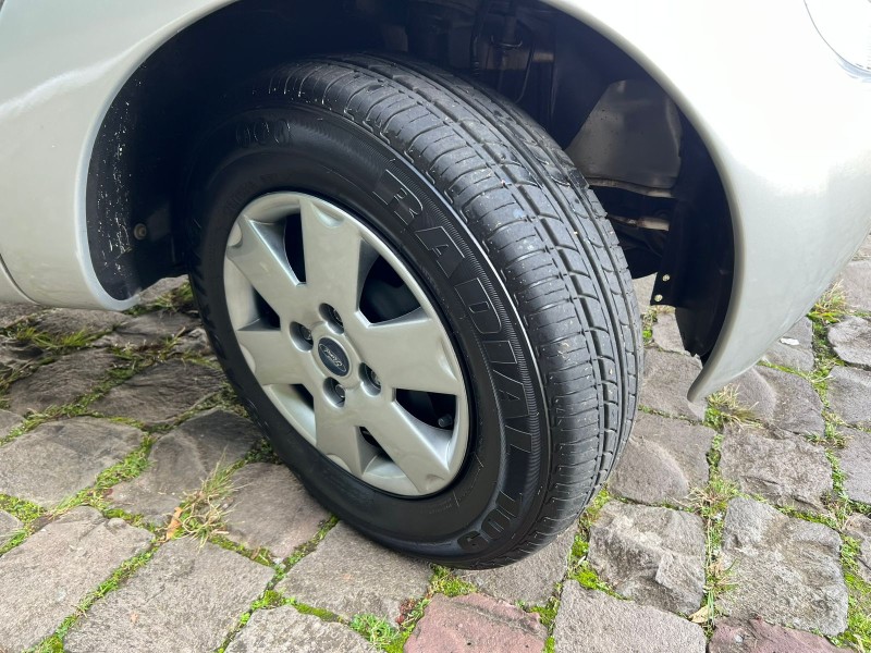 KA 1.0 MPI FLY 8V FLEX 2P MANUAL - 2005 - FARROUPILHA