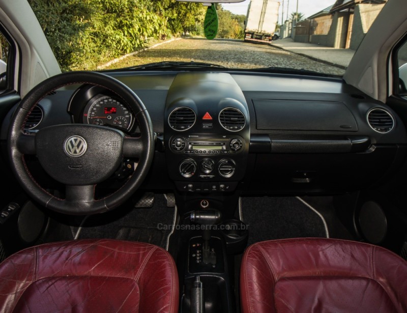 NEW BEETLE 2.0 MI 8V GASOLINA 2P TIPTRONIC - 2009 - NOVO HAMBURGO