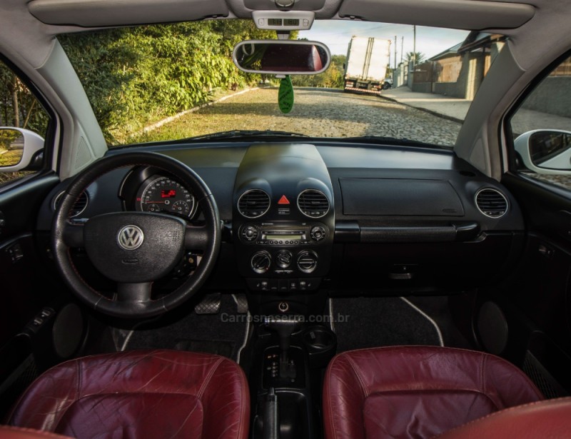 NEW BEETLE 2.0 MI 8V GASOLINA 2P TIPTRONIC - 2009 - NOVO HAMBURGO