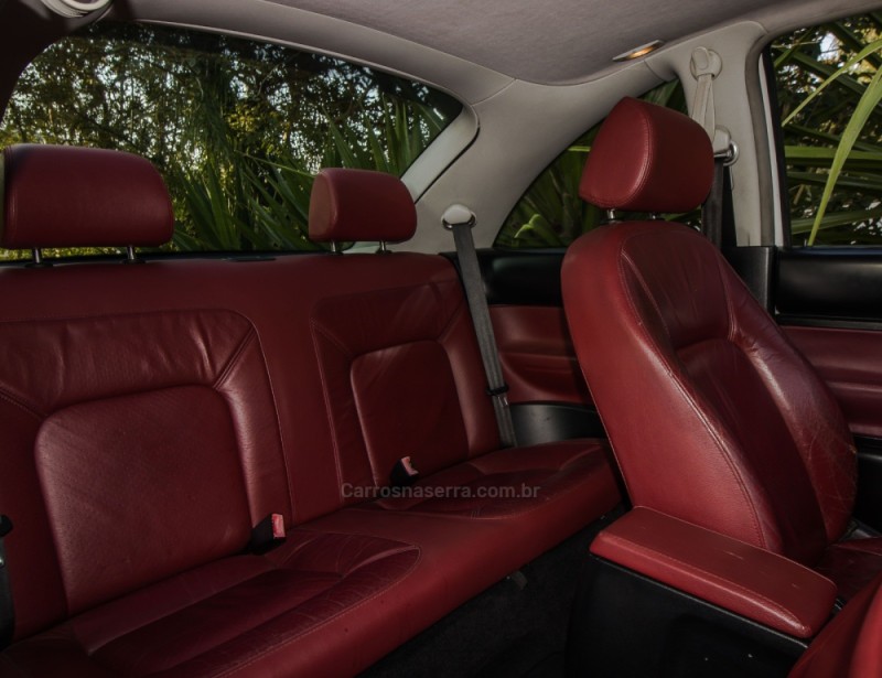 NEW BEETLE 2.0 MI 8V GASOLINA 2P TIPTRONIC - 2009 - NOVO HAMBURGO