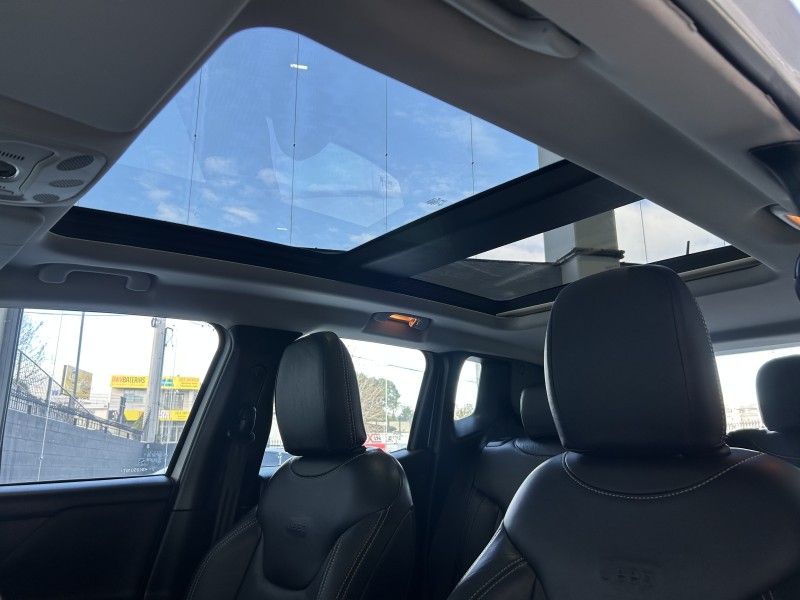 RENEGADE 1.8 16V FLEX LONGITUDE 4P AUTOMÁTICO - 2016 - CAXIAS DO SUL
