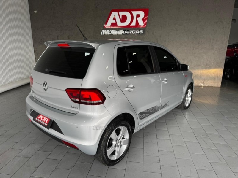 FOX 1.6 MI ROCK IN RIO 8V FLEX 4P MANUAL - 2016 - CAXIAS DO SUL