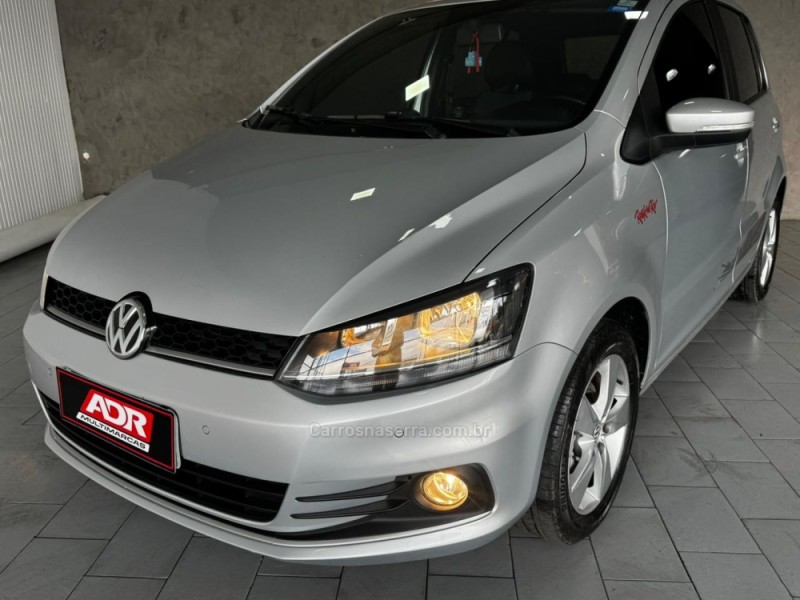 FOX 1.6 MI ROCK IN RIO 8V FLEX 4P MANUAL - 2016 - CAXIAS DO SUL