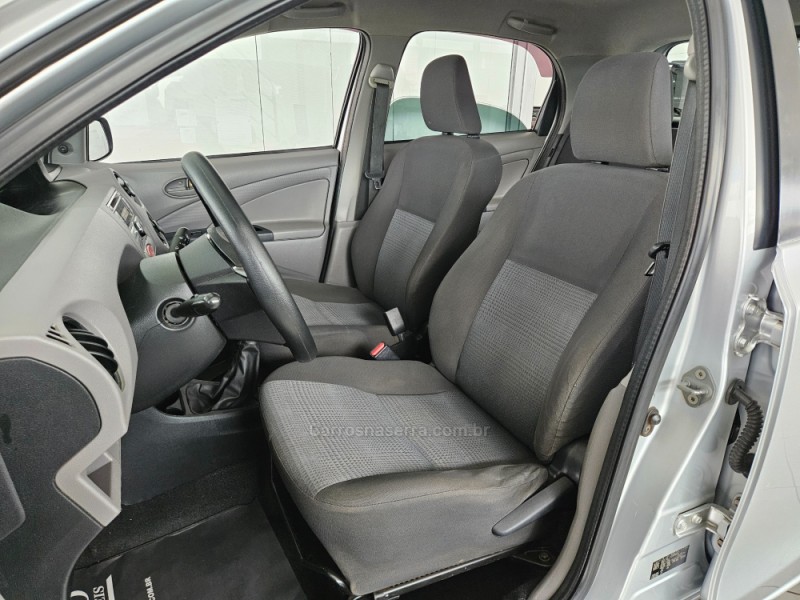 ETIOS 1.3 XS 16V FLEX 4P MANUAL - 2013 - TAPEJARA