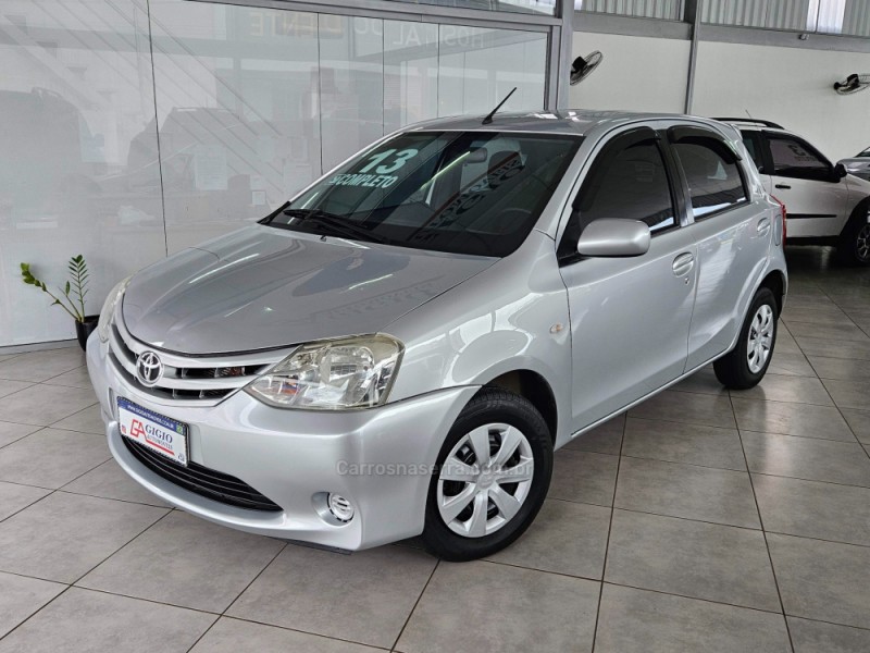 ETIOS 1.3 XS 16V FLEX 4P MANUAL - 2013 - TAPEJARA