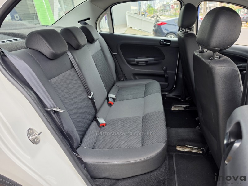 VOYAGE 1.0 12V MPI TOTALFLEX TRENDLINE 4P MANUAL - 2023 - NOVO HAMBURGO